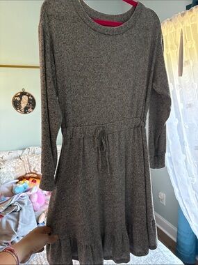 Girls' Gray Long-Sleeve Hacci Knit Dress